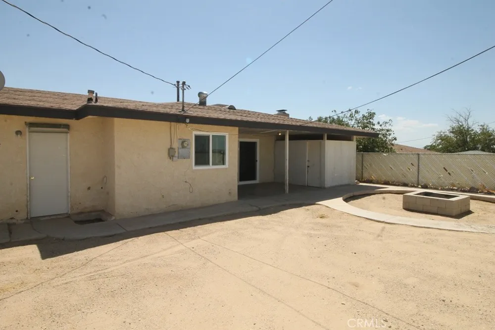25626 Eaton Barstow, CA 92311