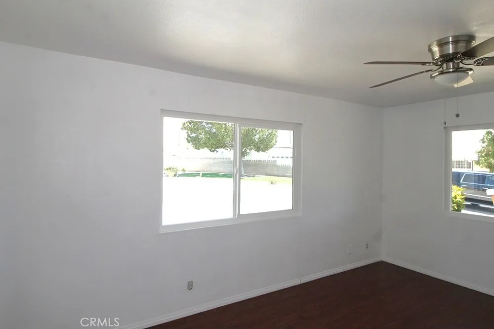 25626 Eaton Barstow, CA 92311