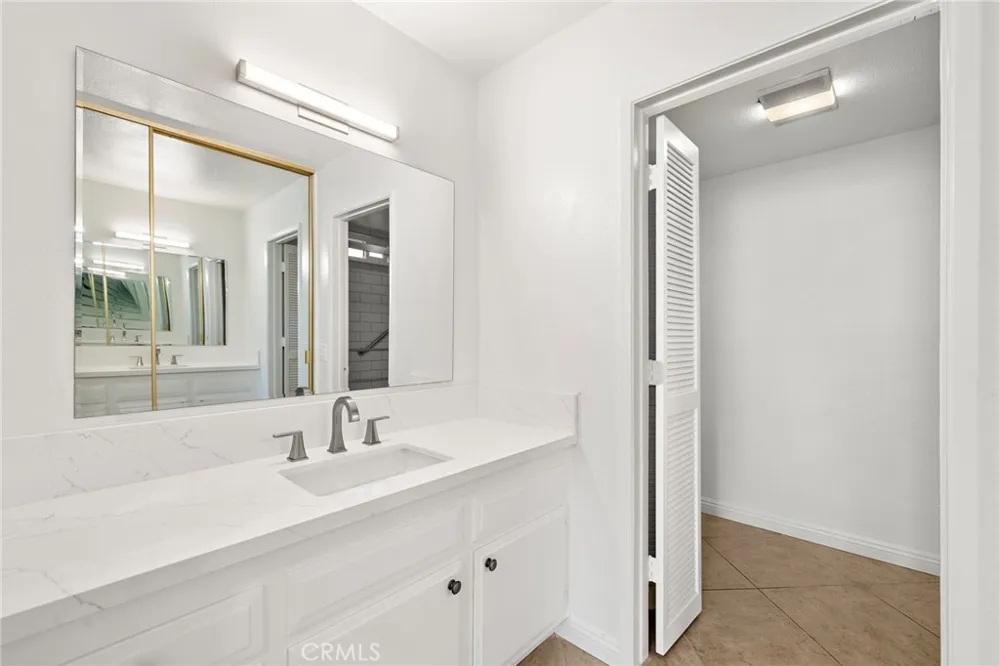 2389 Via Mariposa W #1E Laguna Woods, CA 92637