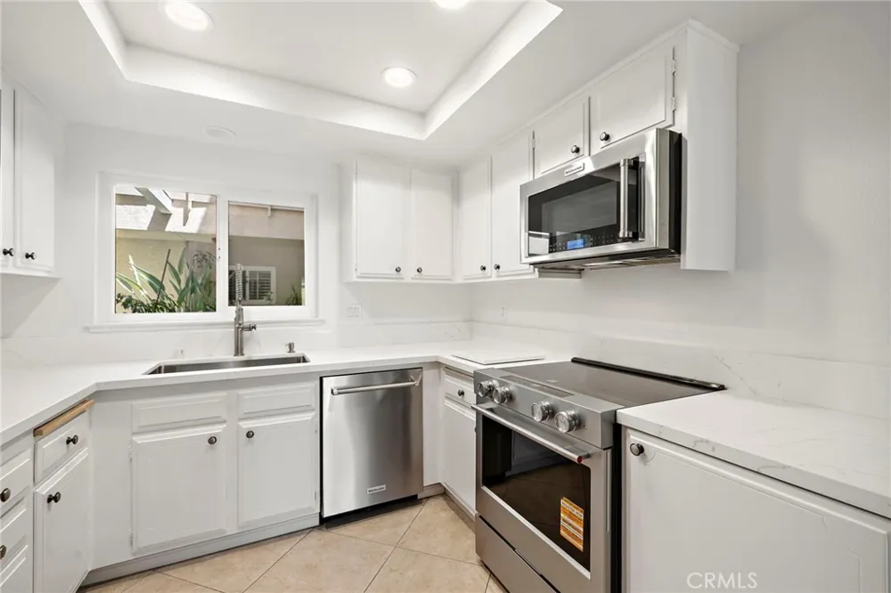2389 Via Mariposa W #1E Laguna Woods, CA 92637