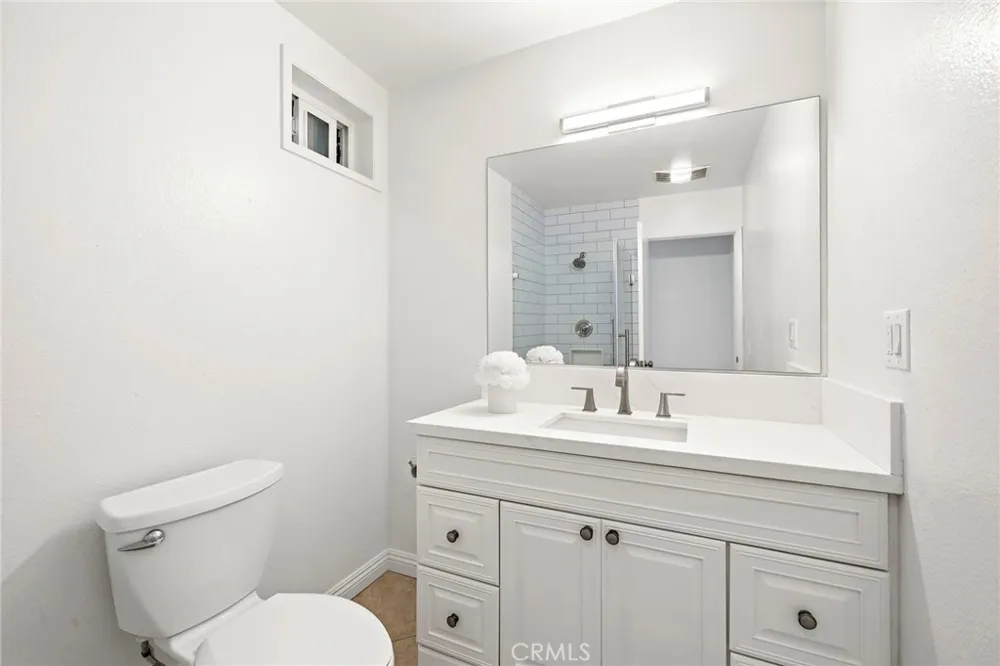 2389 Via Mariposa W #1E Laguna Woods, CA 92637