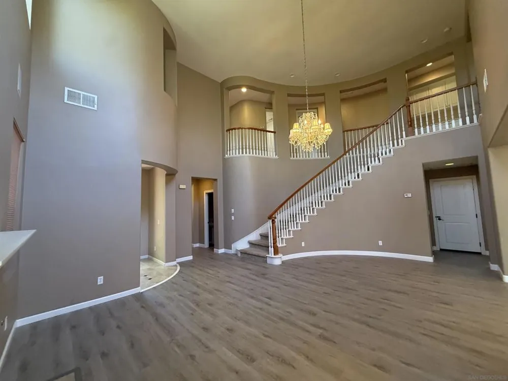 2750 Dove Tail Dr San Marcos, CA 92078