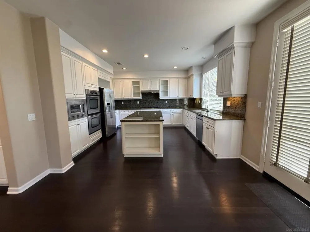 2750 Dove Tail Dr San Marcos, CA 92078