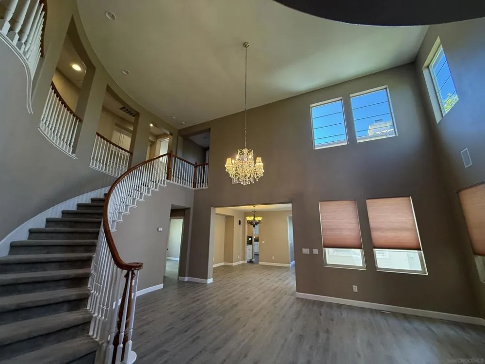 2750 Dove Tail Dr San Marcos, CA 92078