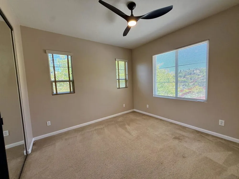 2750 Dove Tail Dr San Marcos, CA 92078