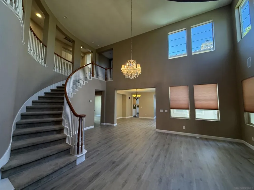 2750 Dove Tail Dr San Marcos, CA 92078