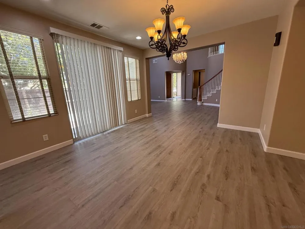 2750 Dove Tail Dr San Marcos, CA 92078