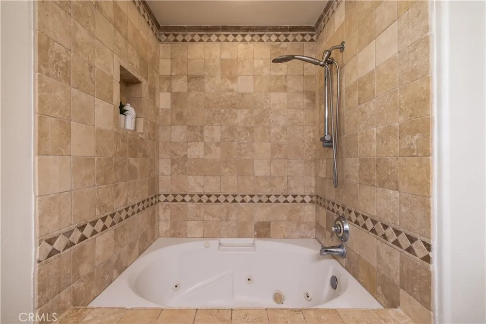 51 Bower Tree Irvine, CA 92603