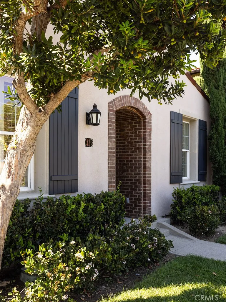 51 Bower Tree Irvine, CA 92603