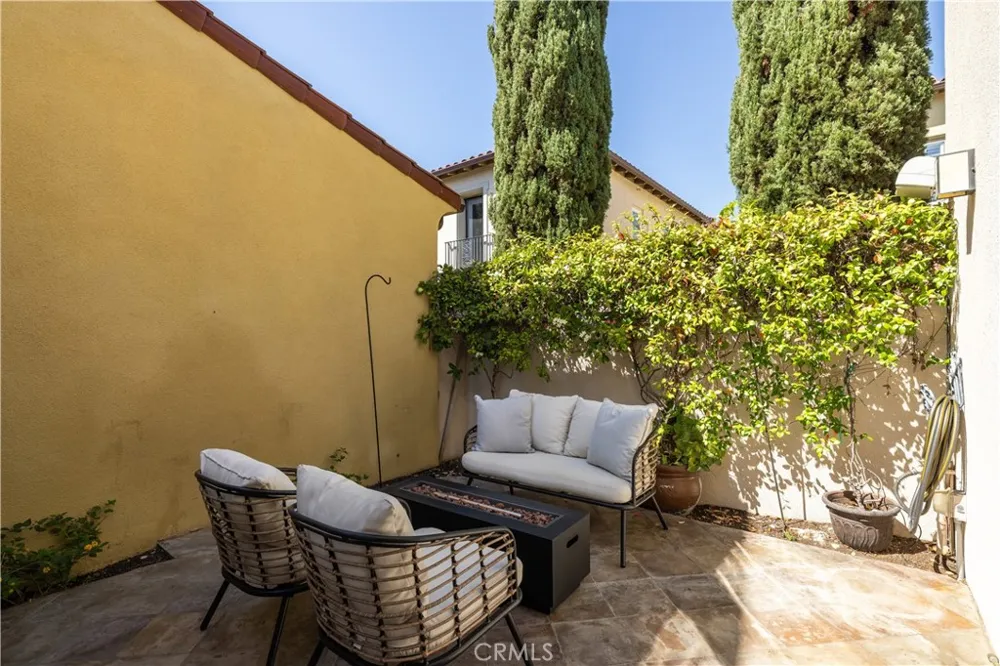 51 Bower Tree Irvine, CA 92603