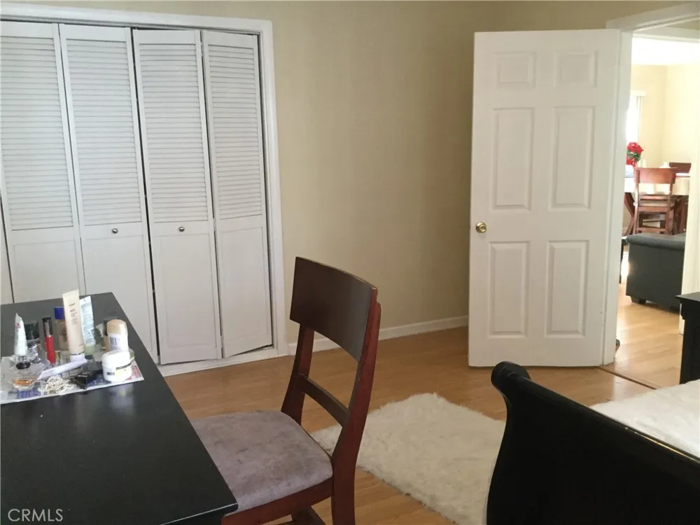 20957 Community Los Angeles, CA 91304