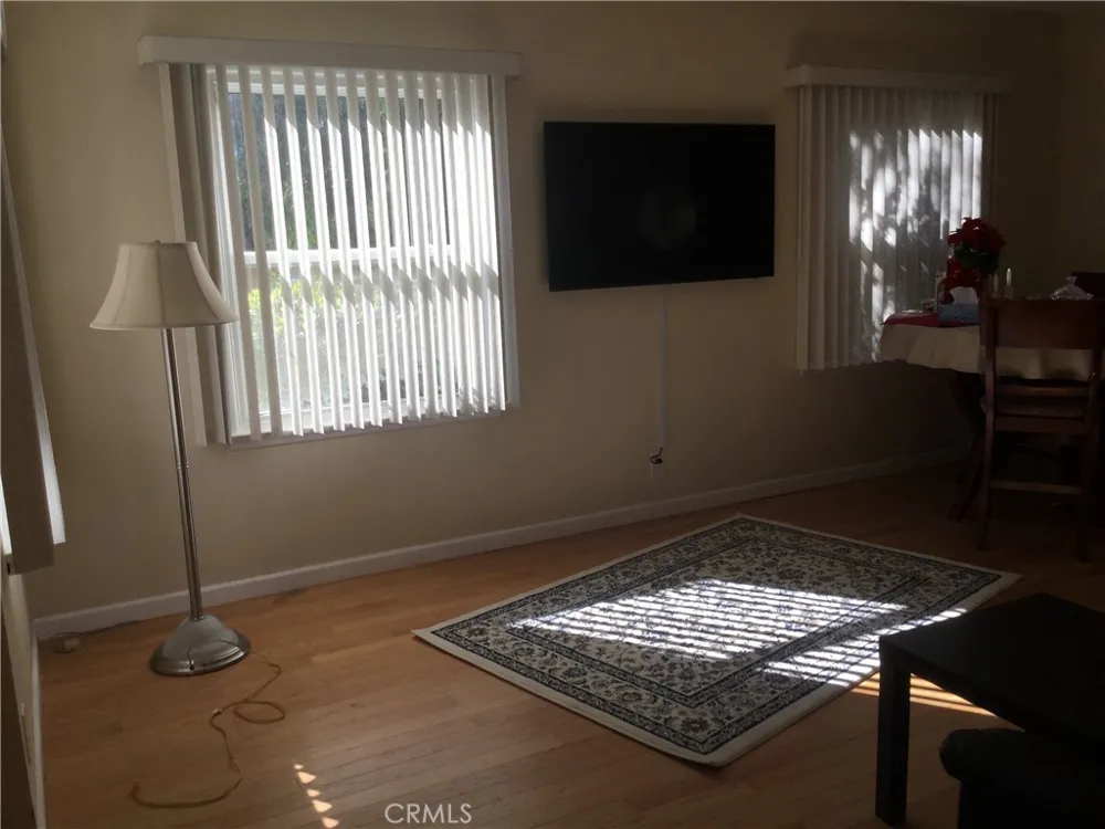 20957 Community Los Angeles, CA 91304