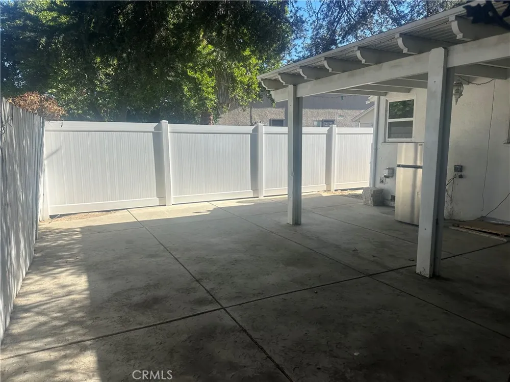 20957 Community Los Angeles, CA 91304