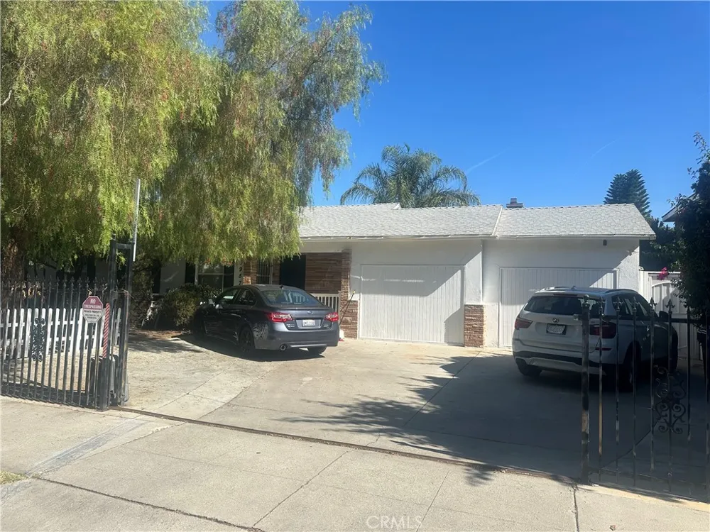 20957 Community Los Angeles, CA 91304