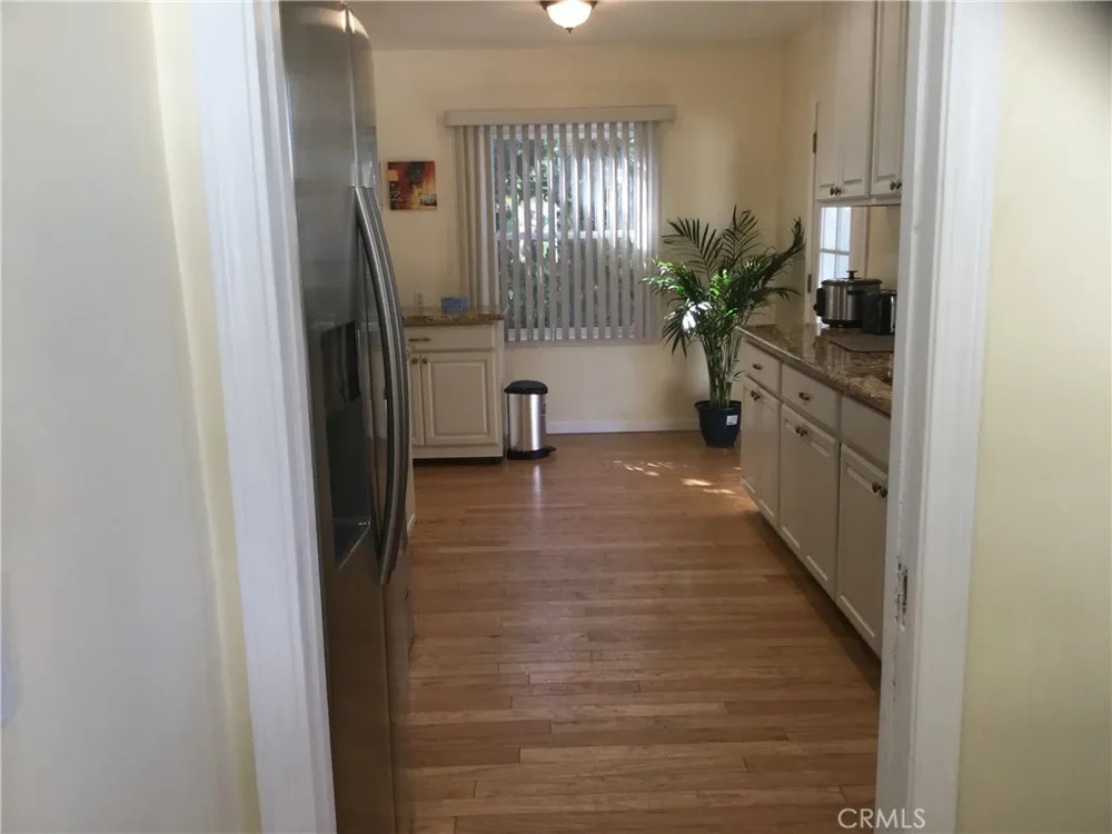 20957 Community Los Angeles, CA 91304