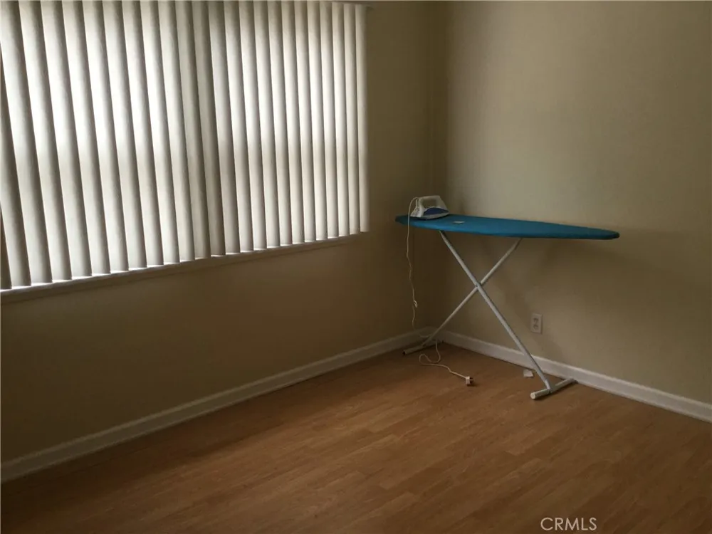20957 Community Los Angeles, CA 91304