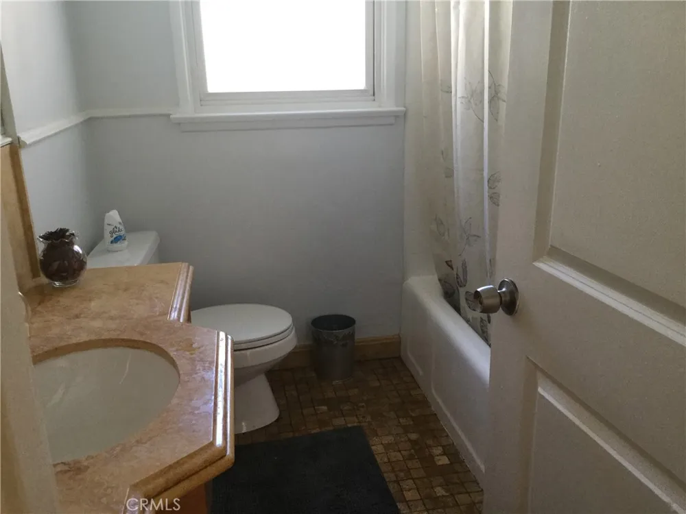 20957 Community Los Angeles, CA 91304