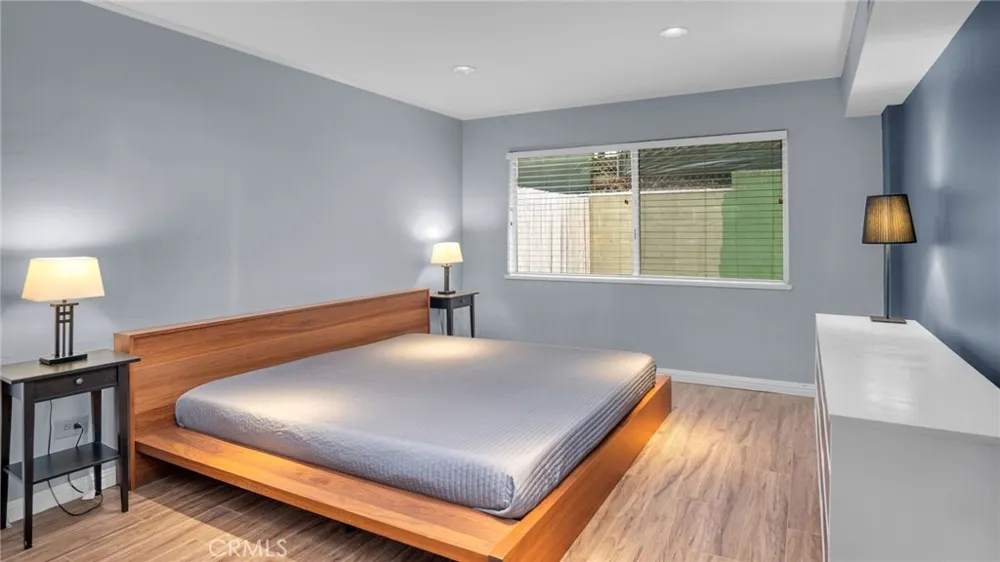 2260 Cahuenga Blvd #106 Los Angeles, CA 90068