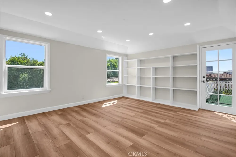 414 Hilgard Avenue Los Angeles, CA 90024