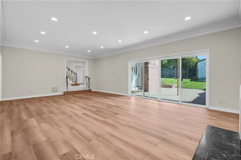 414 Hilgard Avenue Los Angeles, CA 90024