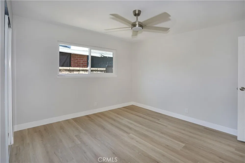 2105 W Hall Santa Ana, CA 92704