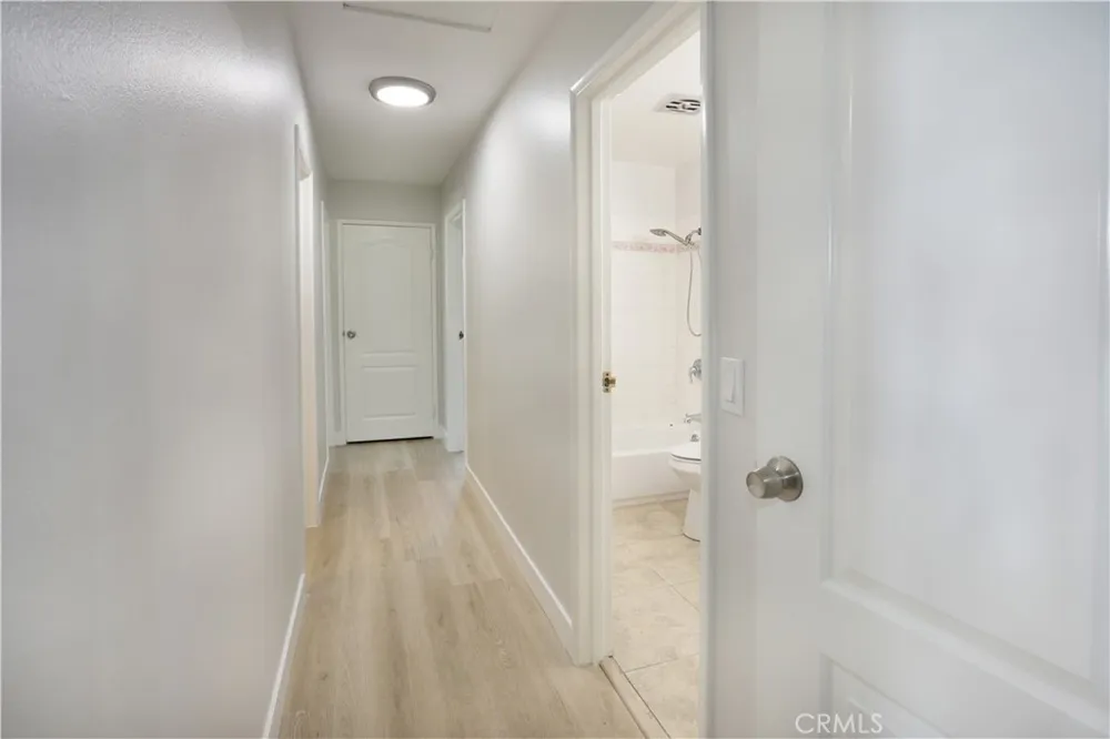 2105 W Hall Santa Ana, CA 92704
