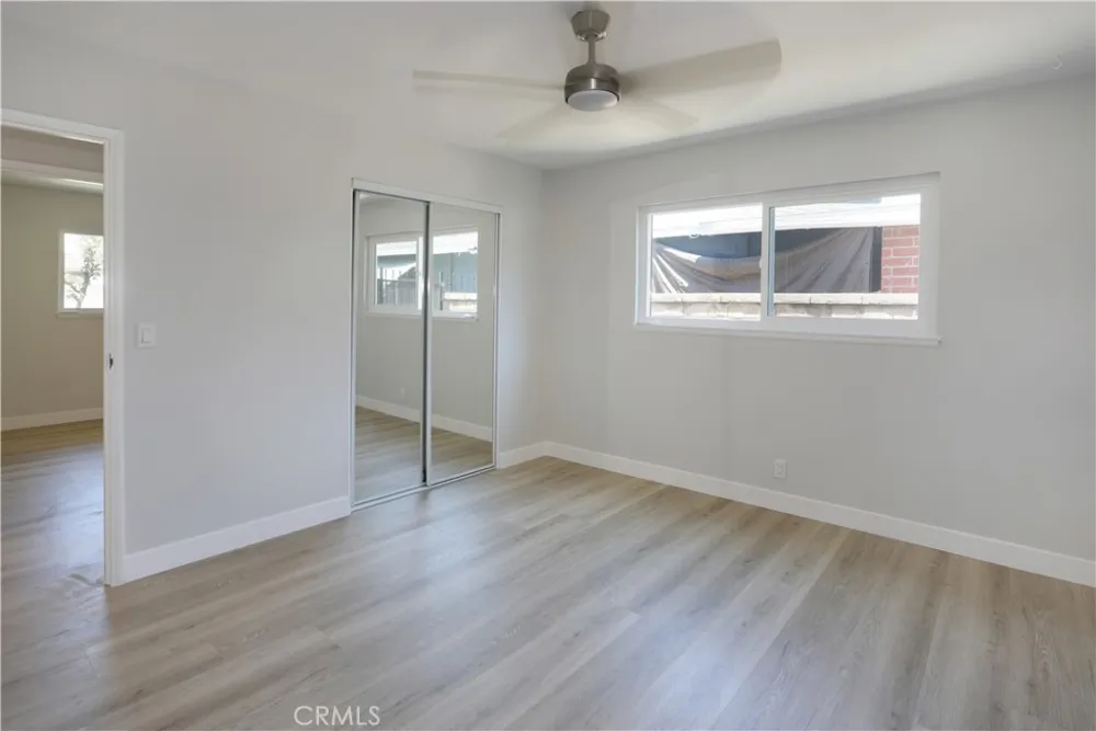 2105 W Hall Santa Ana, CA 92704