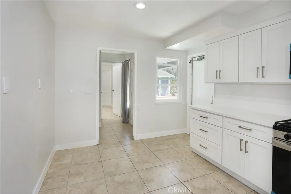 2105 W Hall Santa Ana, CA 92704