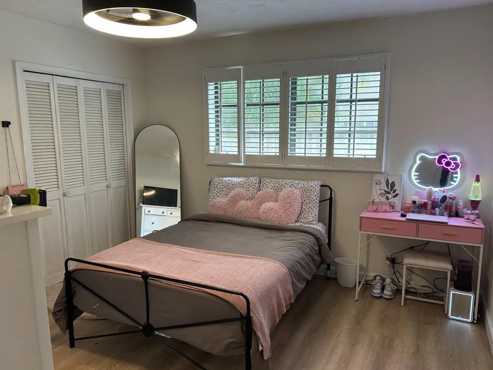 560 S LAKE DASHA DRIVE Plantation, FL 33324