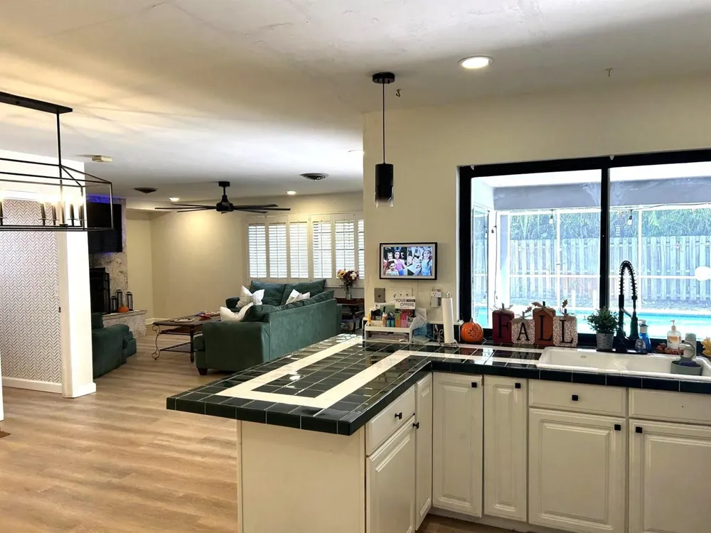 560 S LAKE DASHA DRIVE Plantation, FL 33324