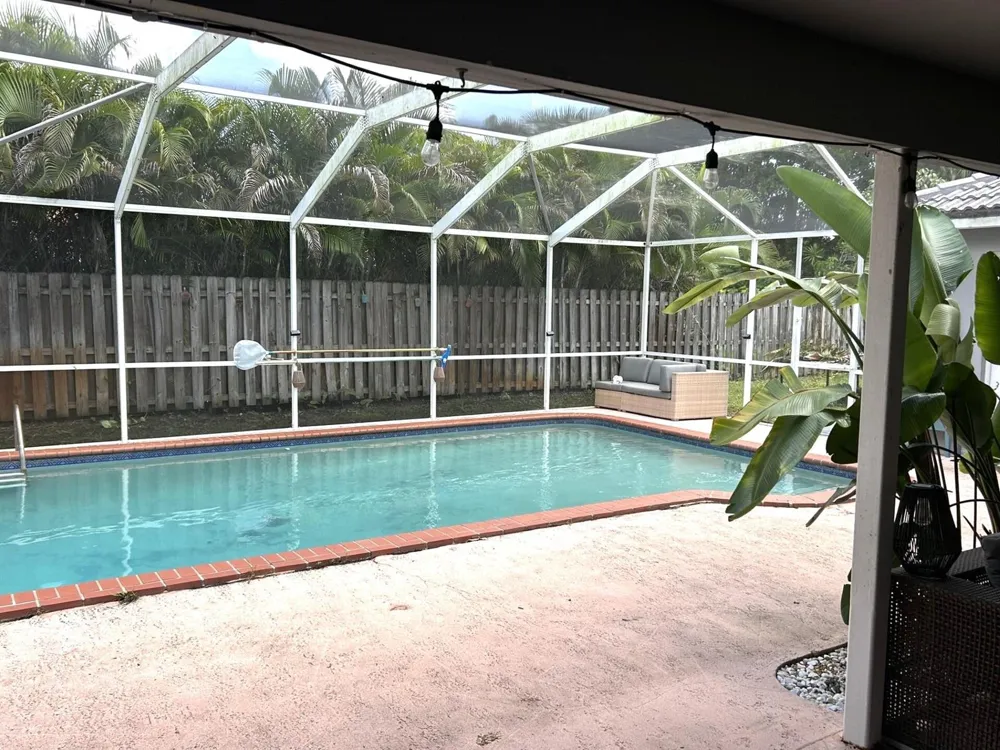 560 S LAKE DASHA DRIVE Plantation, FL 33324