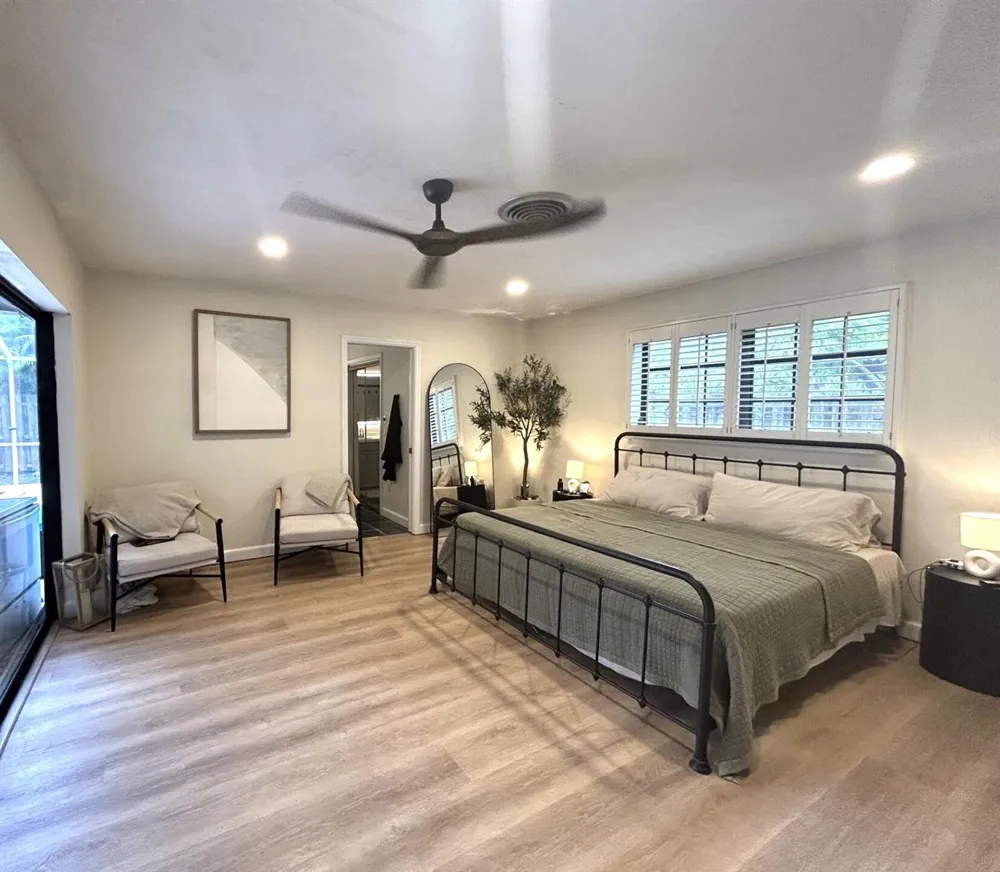 560 S LAKE DASHA DRIVE Plantation, FL 33324