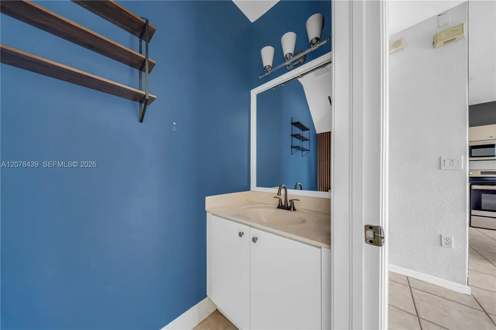 2019 SE 13th St Homestead, FL 33035