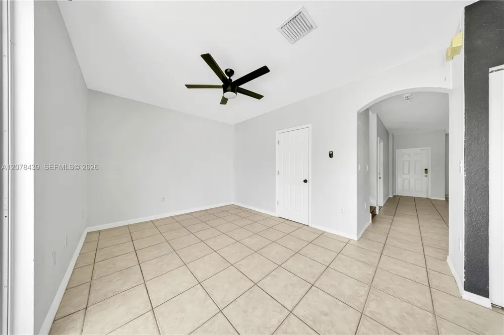 2019 SE 13th St Homestead, FL 33035