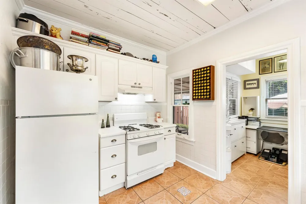 416 WESTWOOD ROAD West Palm Beach, FL 33401