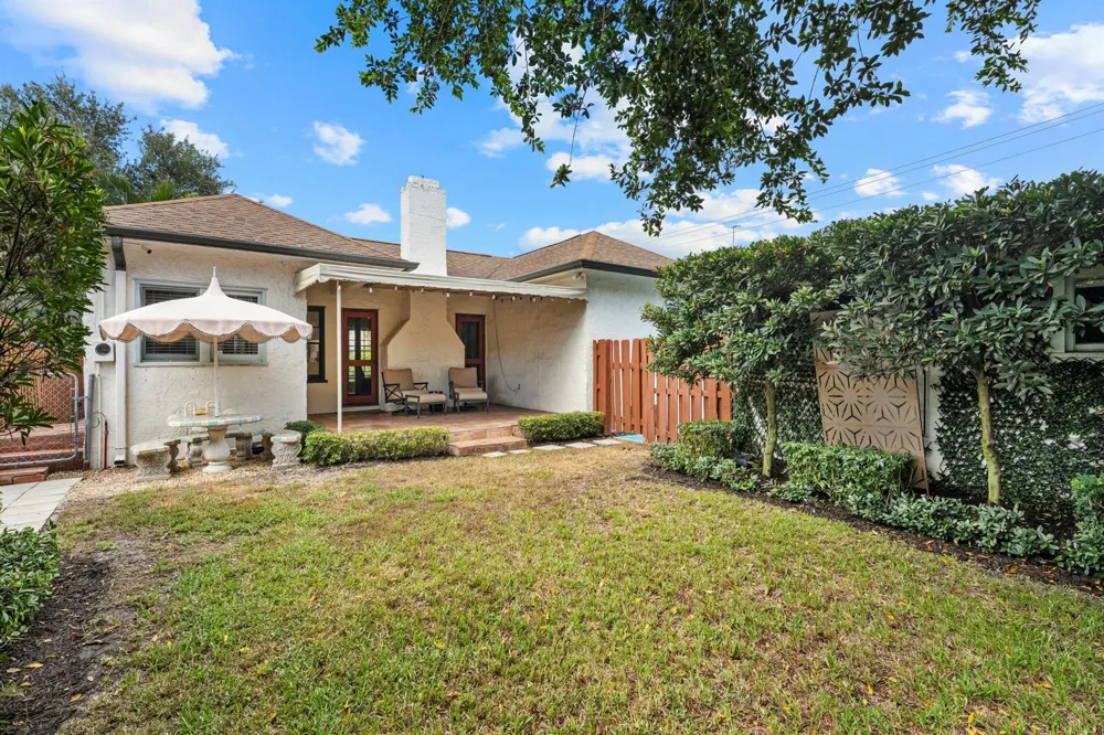 416 WESTWOOD ROAD West Palm Beach, FL 33401