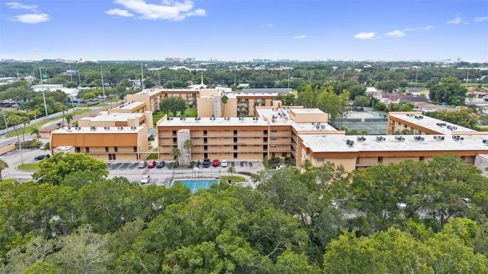 5820 CHURCH AVENUE #345A Tampa, FL 33614