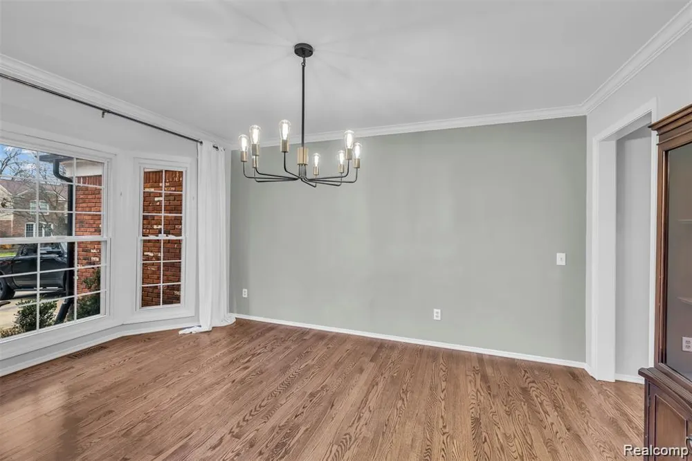 45077 Roundview Drive Novi City, MI 48375