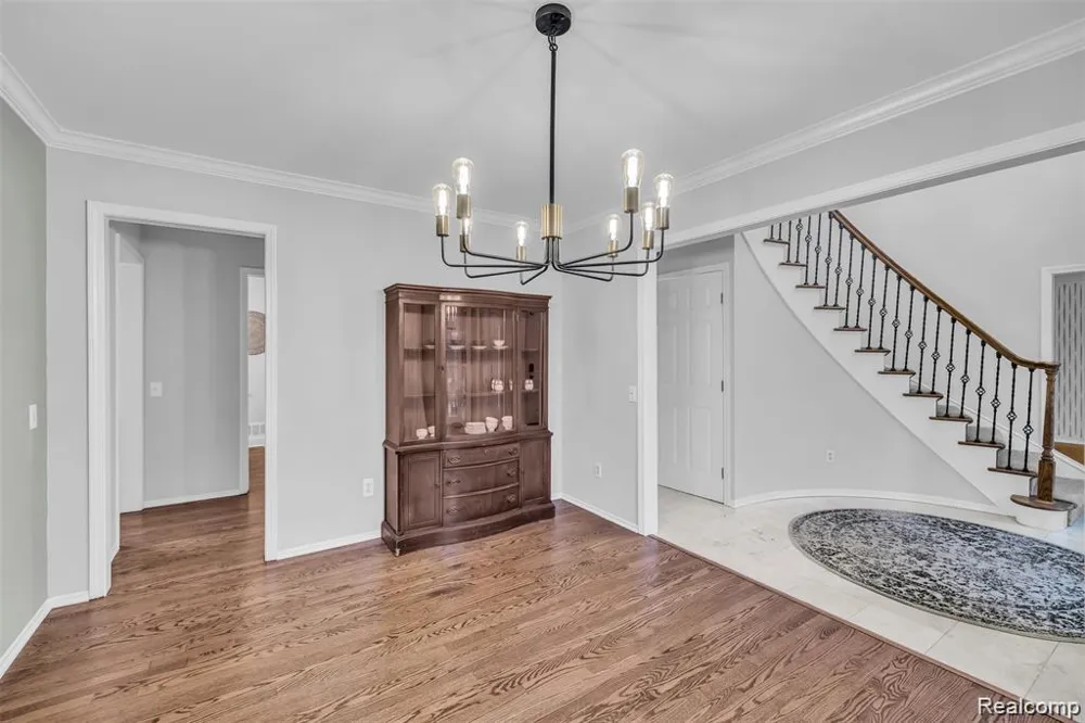 45077 Roundview Drive Novi City, MI 48375