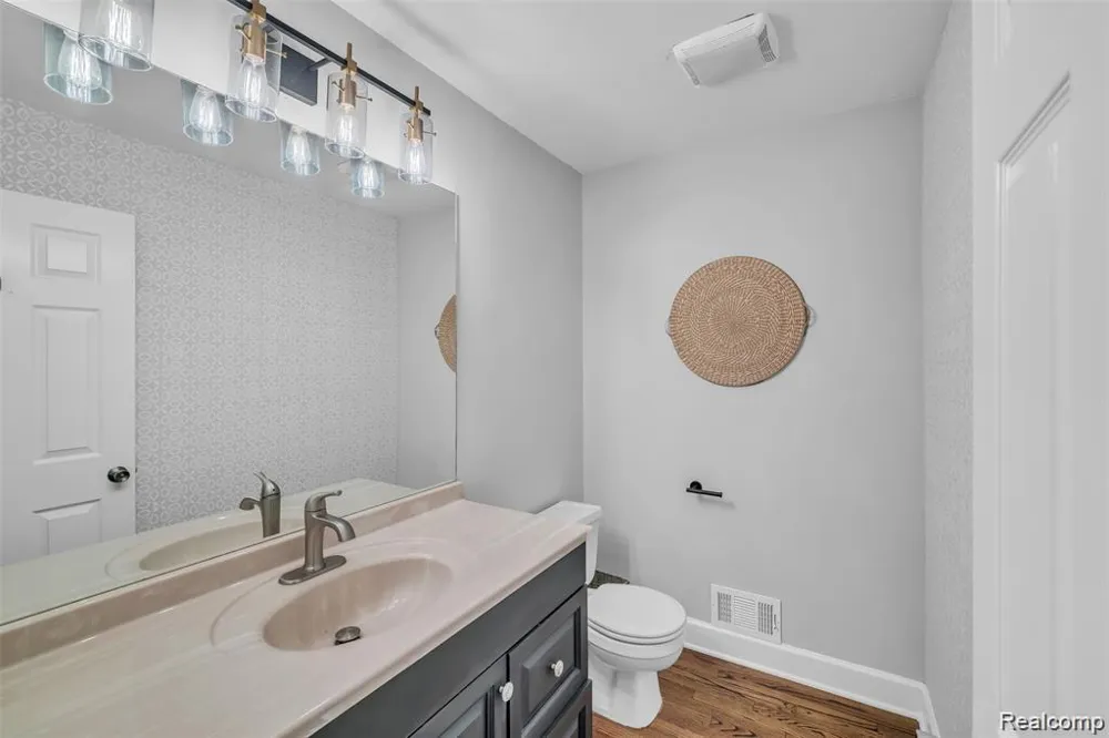 45077 Roundview Drive Novi City, MI 48375