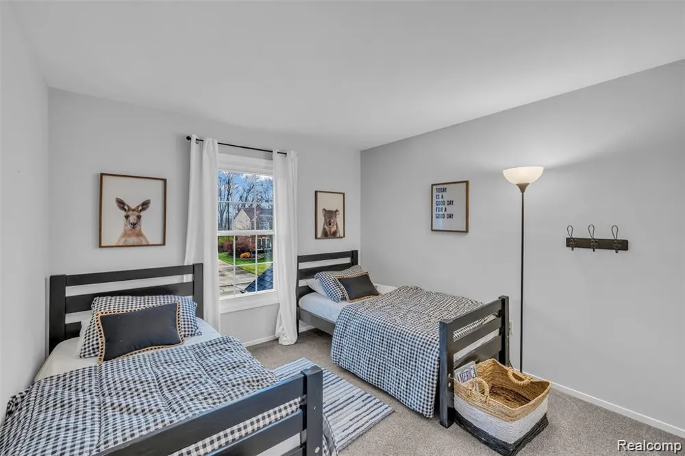 45077 Roundview Drive Novi City, MI 48375