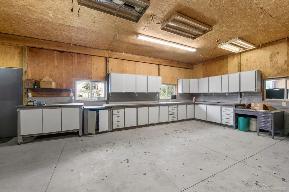 5099 Day Road Forester Township, MI 48419