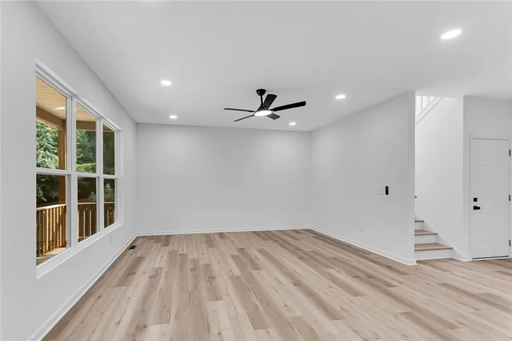 3414 Ashford Loop Ellenwood, GA 30294