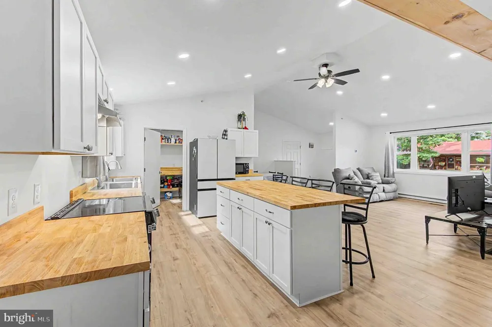 1407 BROADFORD ROAD Oakland, MD 21550