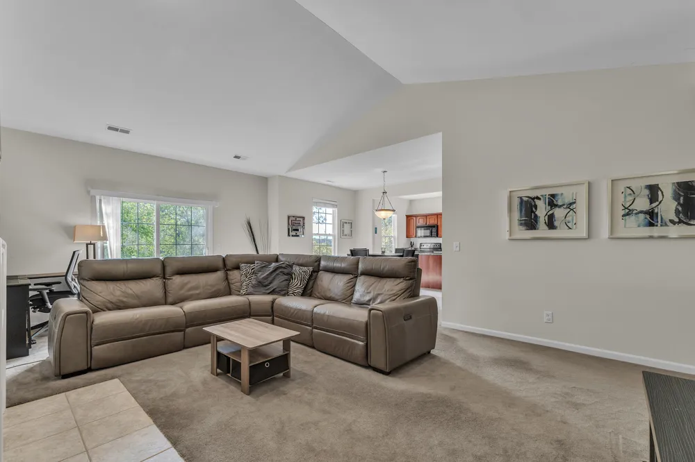 2263 Pinecroft Drive Canton, MI 48188
