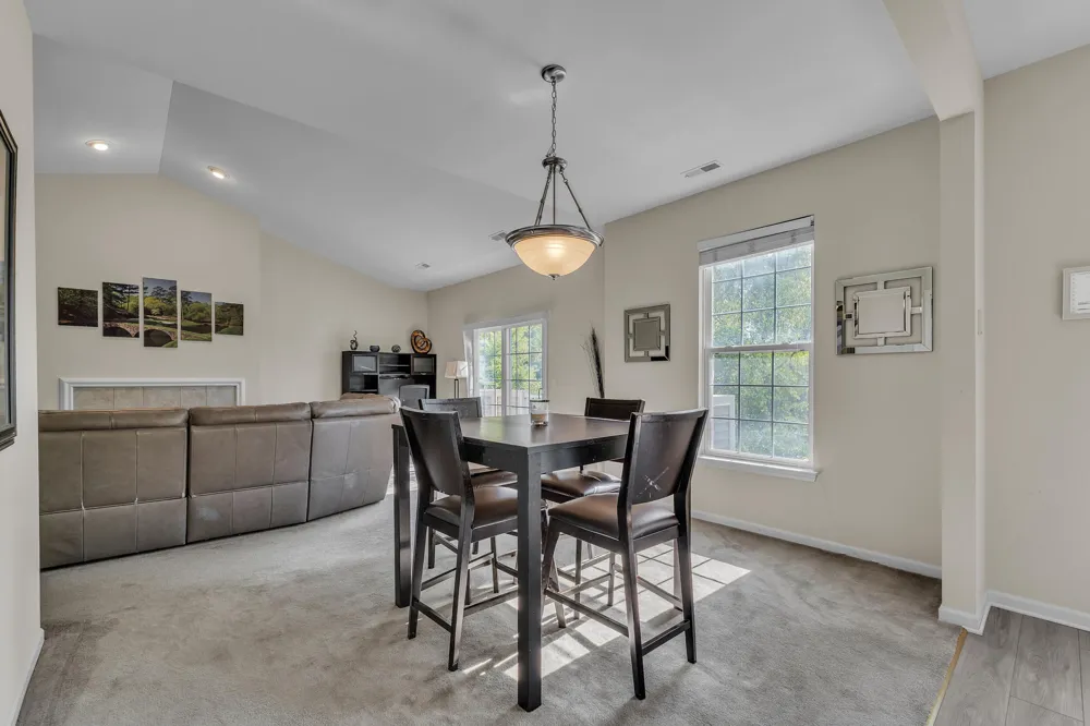 2263 Pinecroft Drive Canton, MI 48188