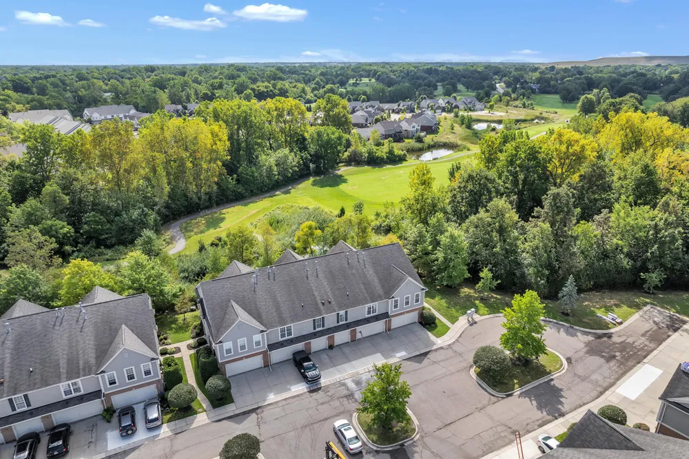 2263 Pinecroft Drive Canton, MI 48188