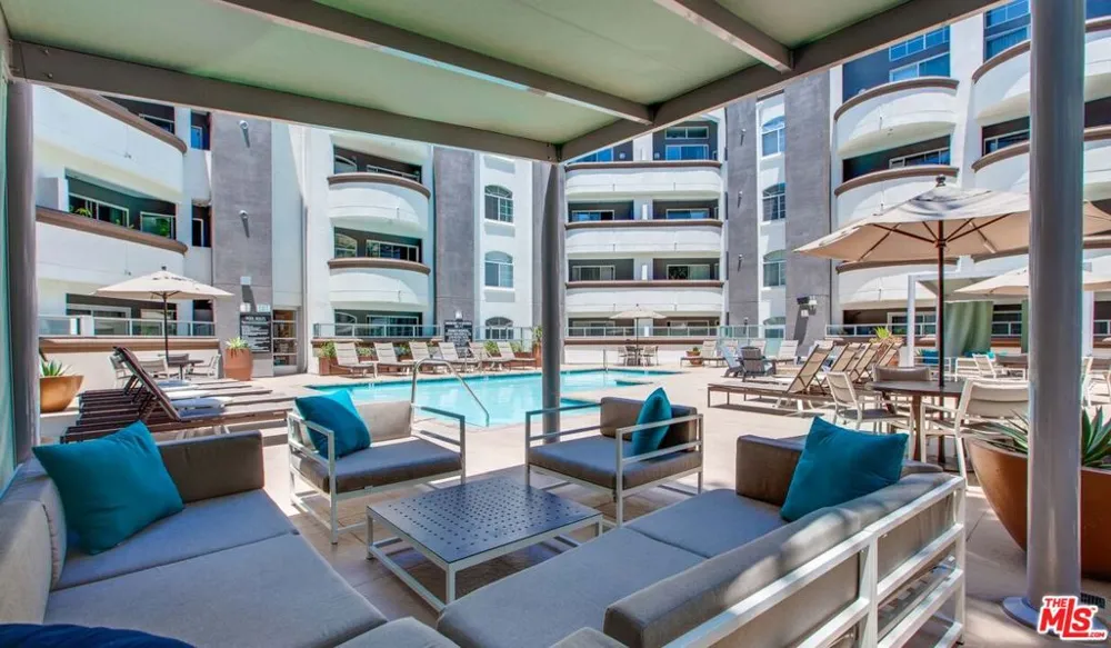 7660 Beverly Boulevard #239 Los Angeles, CA 90036
