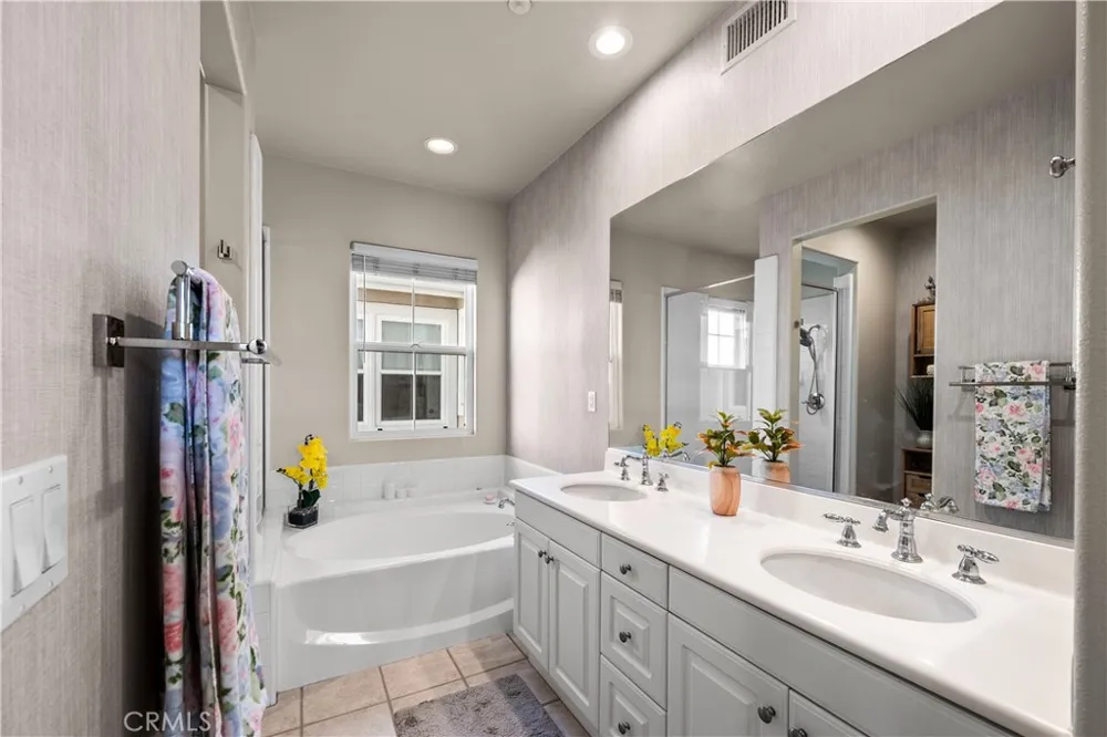 34 Passaflora Ln Ladera Ranch, CA 92694