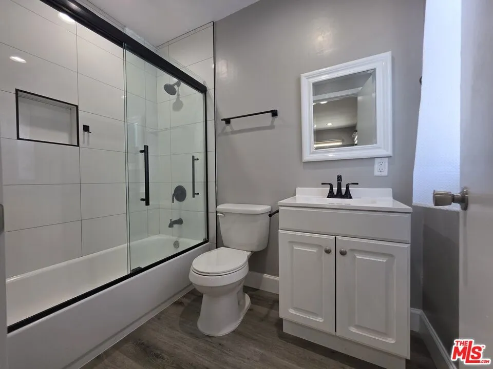 1430 Franklin Street #E Santa Monica, CA 90404
